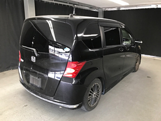 HONDA FREED 2011