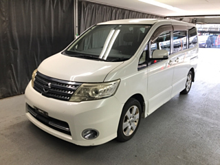 NISSAN SERENA 2010