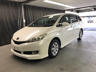 TOYOTA WISH 2010