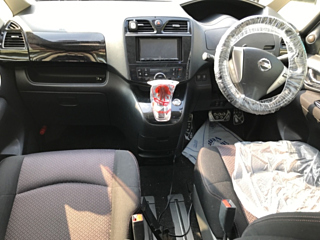 NISSAN SERENA 2012