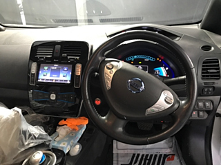 NISSAN LEAF 2017
