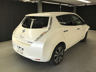 NISSAN LEAF 2017