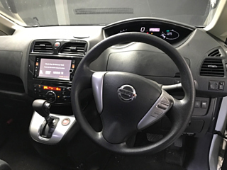 NISSAN SERENA 2012