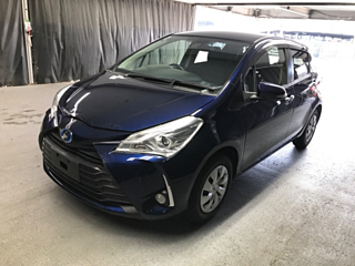 TOYOTA VITZ 2019