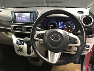 DAIHATSU CAST 2015