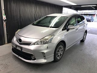TOYOTA PRIUS ALPHA 2014