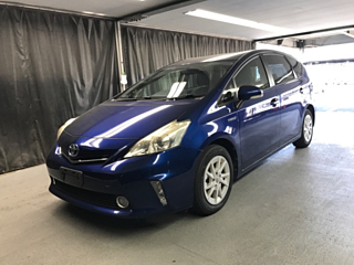 TOYOTA PRIUS ALPHA 2014
