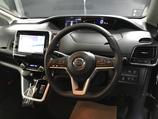 NISSAN SERENA 2016