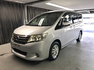 NISSAN SERENA 2011