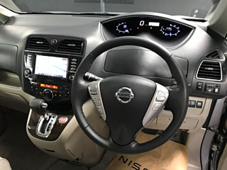NISSAN SERENA 2011