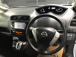 NISSAN SERENA 2013