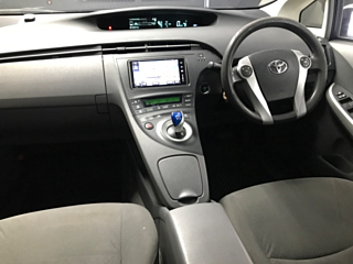 TOYOTA PRIUS 2011