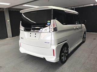 MITSUBISHI DELICA D2 2016