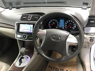 TOYOTA PREMIO 2010