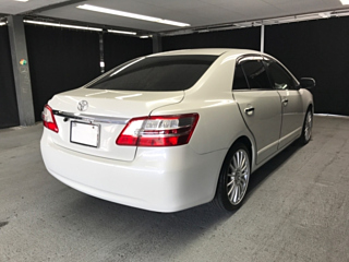 TOYOTA PREMIO 2010