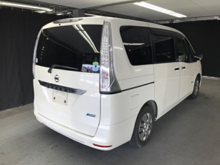 NISSAN SERENA 2013