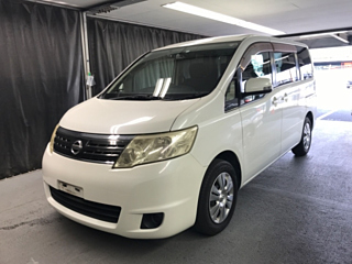 NISSAN SERENA 2010