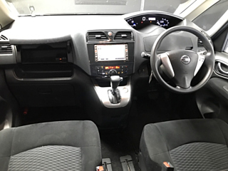 NISSAN SERENA 2010