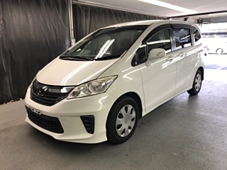 HONDA FREED 2015