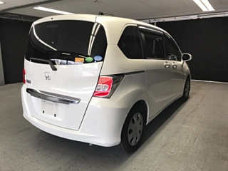 HONDA FREED 2015