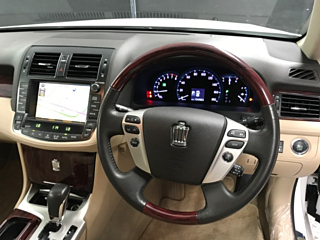TOYOTA CROWN 2010