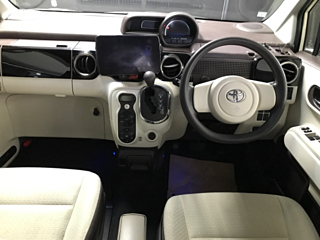 TOYOTA PORTE 2019