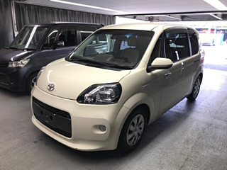 TOYOTA PORTE 2019