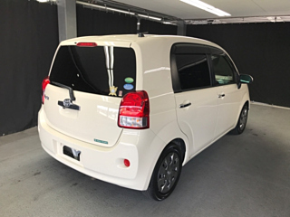 TOYOTA PORTE 2019