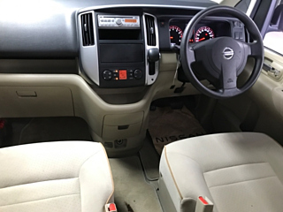 NISSAN SERENA 2009