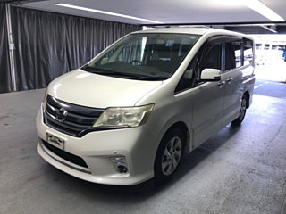 NISSAN SERENA 2011