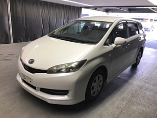 TOYOTA WISH 2010