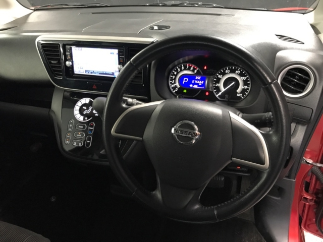 NISSAN DAYZ ROOX 2015