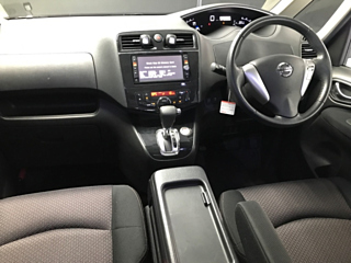 NISSAN SERENA 2011
