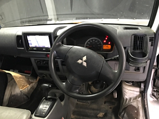 MITSUBISHI MINICAB VAN 2010