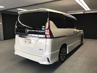 NISSAN SERENA 2017