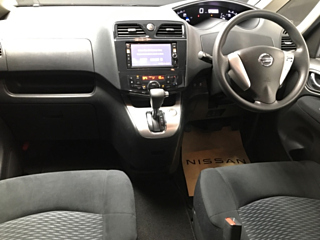 NISSAN SERENA 2013