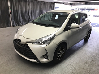 TOYOTA VITZ 2018