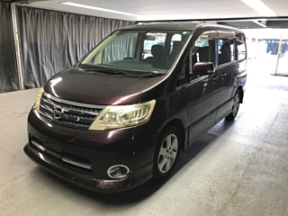 NISSAN SERENA 2010