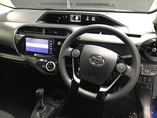 TOYOTA AQUA 2019