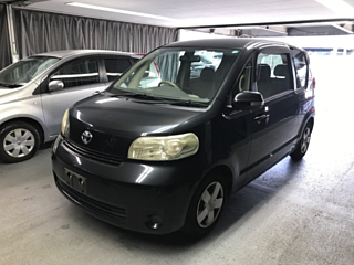 TOYOTA PORTE 2011