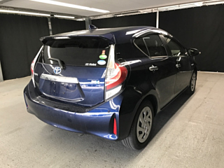 TOYOTA AQUA 2019