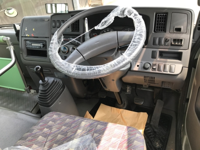 NISSAN CIVILIAN 2011