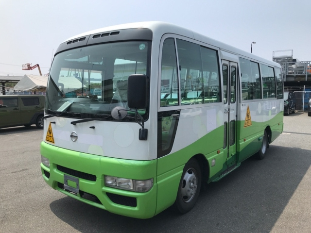 NISSAN CIVILIAN 2011