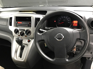 NISSAN NV200 2014