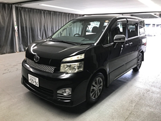 TOYOTA VOXY 2012