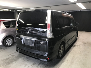 NISSAN SERENA 2010