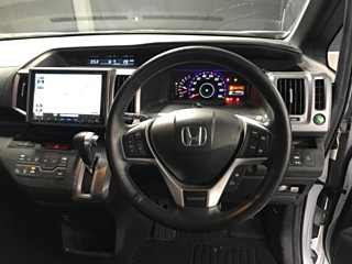 HONDA STEP WAGON 2013