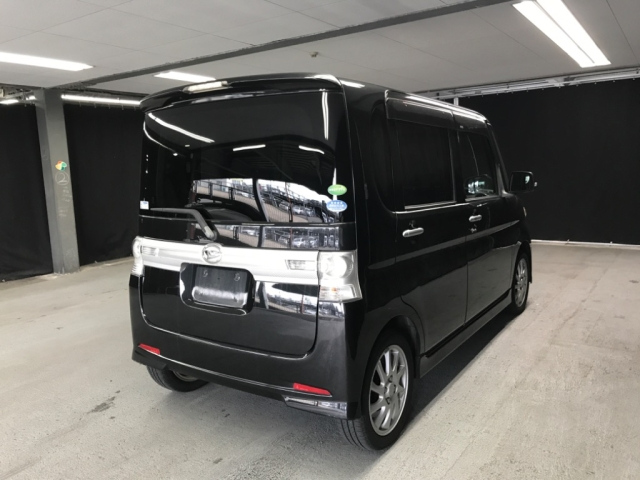 DAIHATSU TANTO 2012