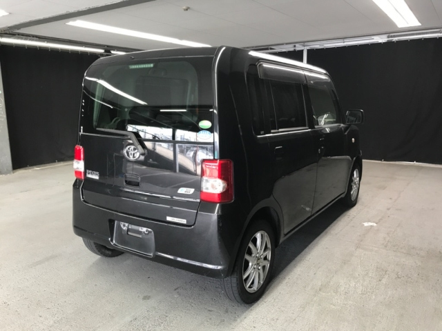 TOYOTA PIXIS SPACE 2014