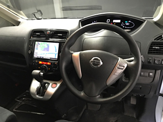 NISSAN SERENA 2013